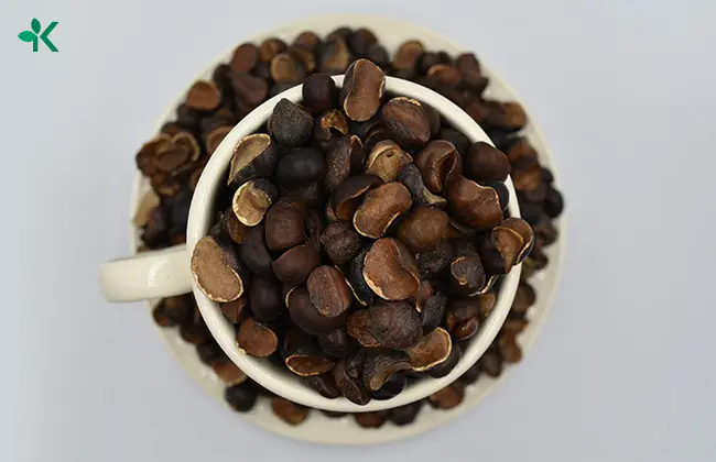 Imagen de taza con semillas de capomo