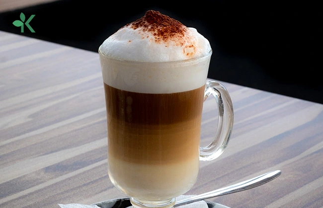 Taza de café cappuccino
